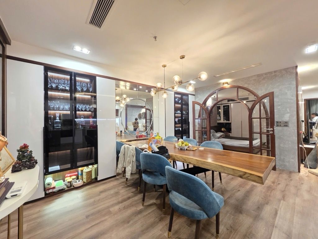 Bán nhà Trường Chinh - diện tích 154m2 9 tầng - 2 mặt phố - giá 122 tỷ