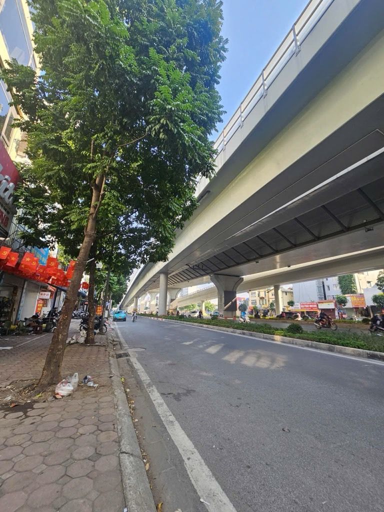 Bán nhà Trường Chinh - diện tích 154m2 9 tầng - 2 mặt phố - giá 122 tỷ