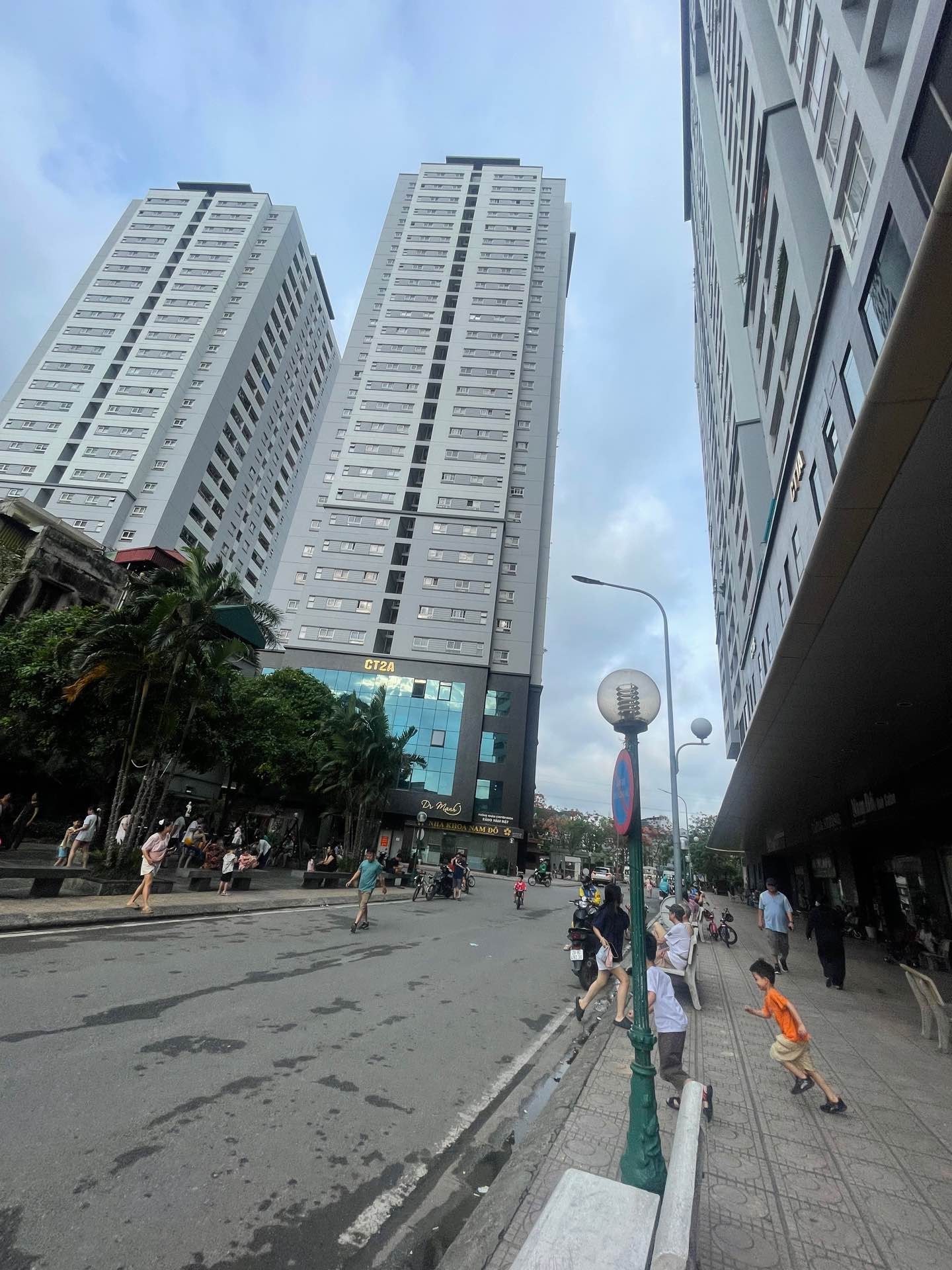 Bán nhà Trương Định - diện tích 140m2 1 tầng - Chung cư toà Nam Đô - giá 9,99 tỷ