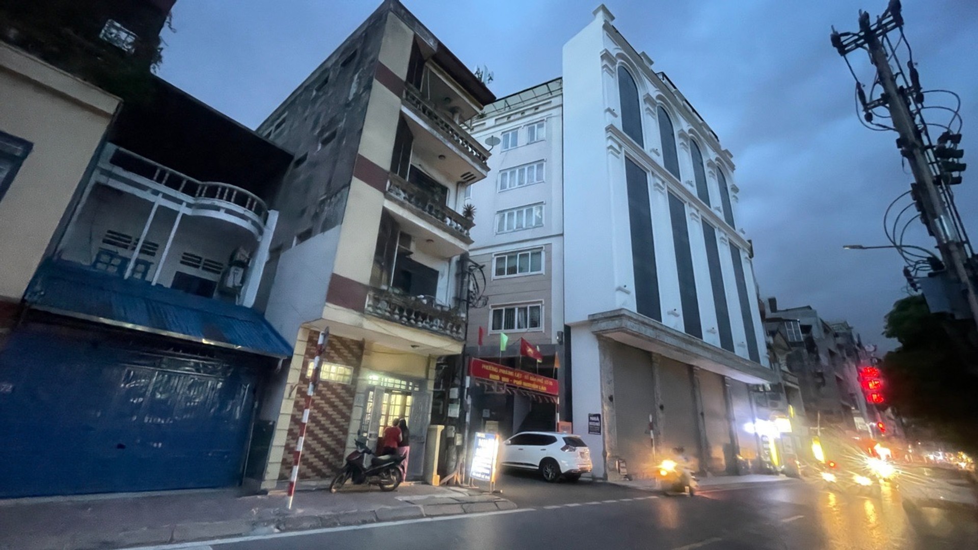 Bán nhà Nguyễn Lân - diện tích 88m2 4 tầng - Lô góc 3 thoáng - giá 46 tỷ