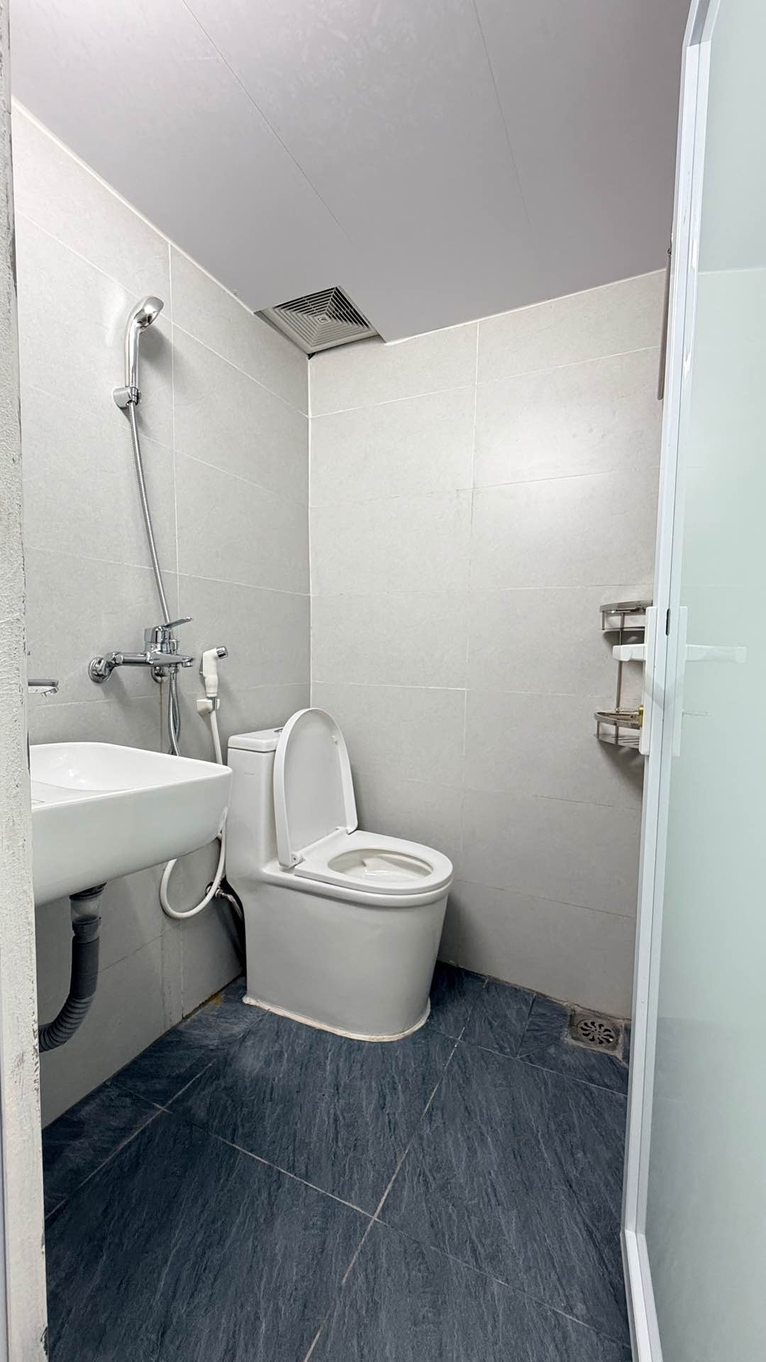 Bán nhà Bạch Đằng - diện tích 25m2 2 tầng - Nhà đẹp ở ngay gần phố - giá 3 tỷ