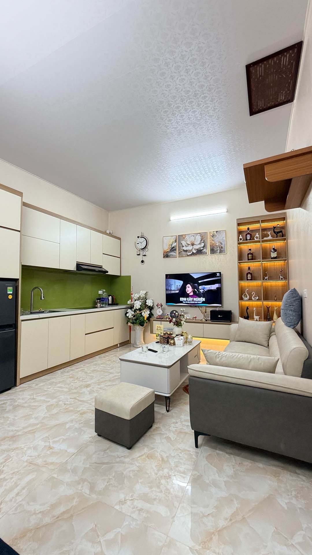 Bán nhà Bạch Đằng - diện tích 25m2 2 tầng - Nhà đẹp ở ngay gần phố - giá 3 tỷ