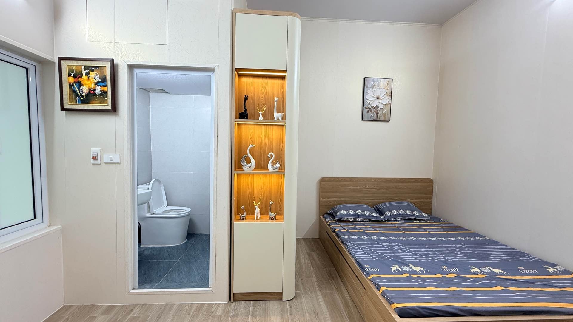 Bán nhà Bạch Đằng - diện tích 25m2 2 tầng - Nhà đẹp ở ngay gần phố - giá 3 tỷ