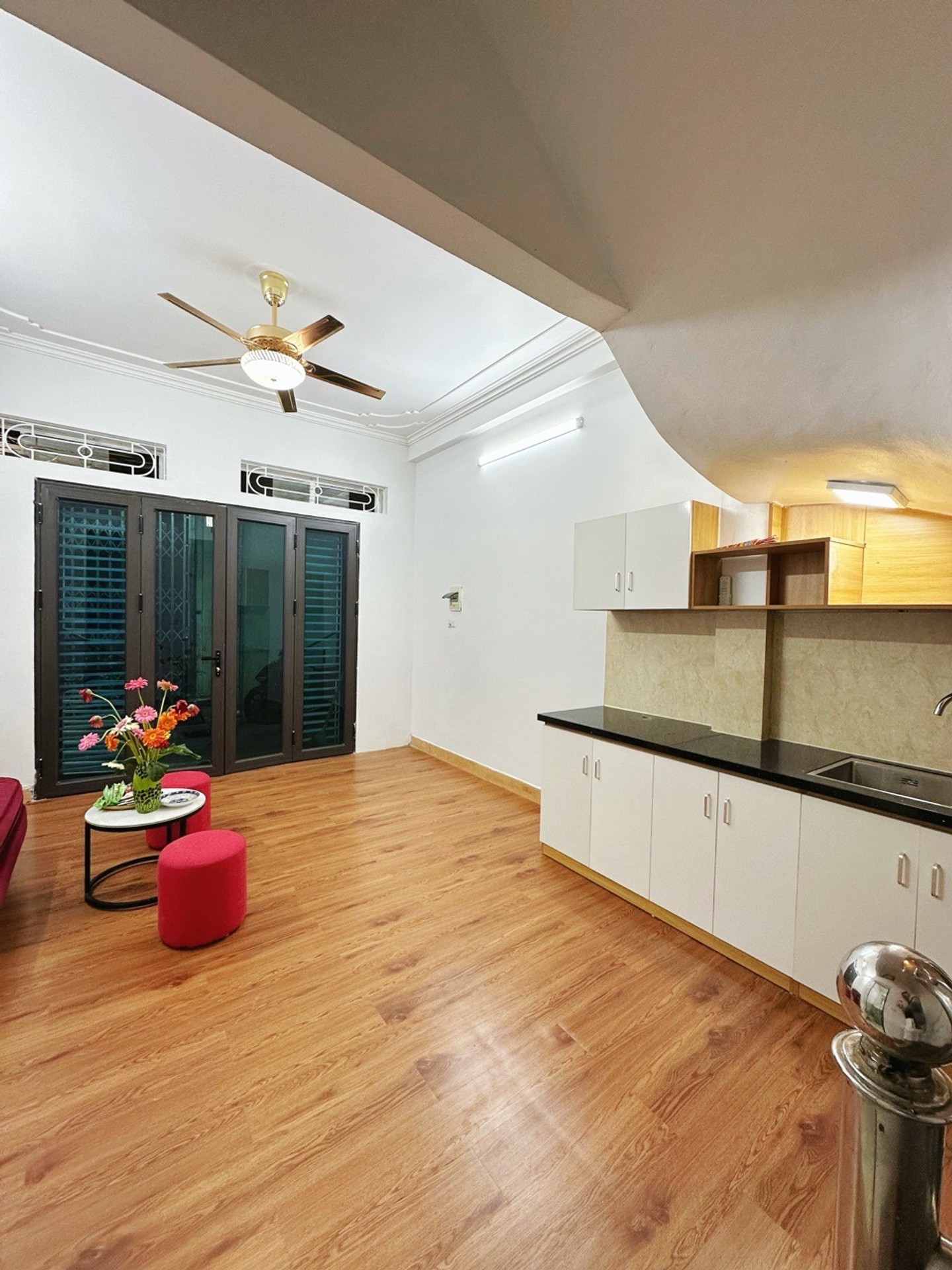 Bán nhà Hồng Hà - diện tích 24m2 4 tầng - Nhà nhỏ xinh cực hiếm - giá 6 tỷ