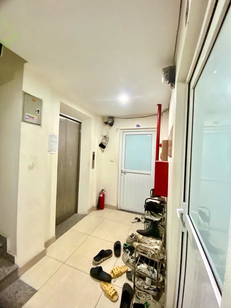 Bán nhà Lương Thế Vinh - diện tích 160m2 9 tầng - Ô tô đỗ cửa - giá 47 tỷ