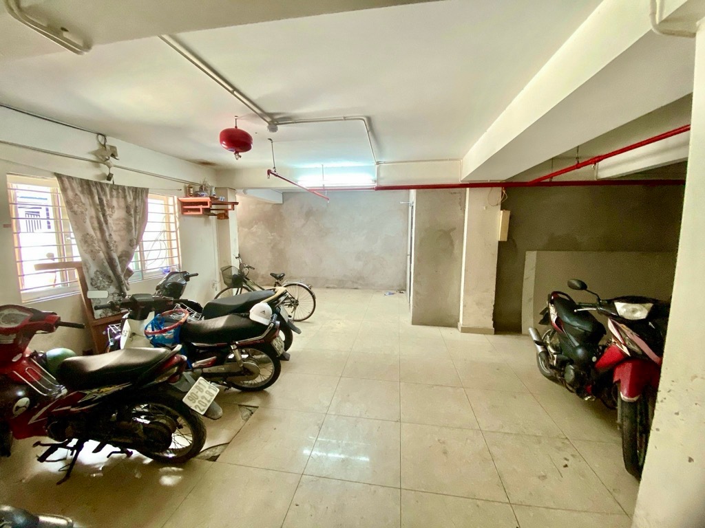 Bán nhà Lương Thế Vinh - diện tích 160m2 9 tầng - Ô tô đỗ cửa - giá 47 tỷ