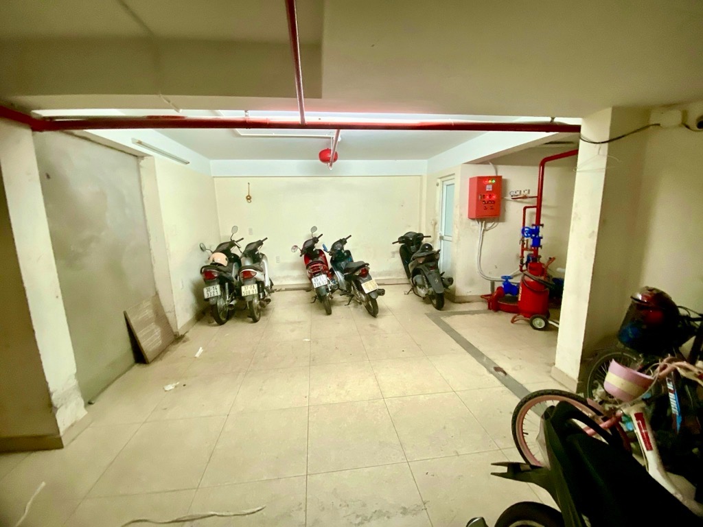 Bán nhà Lương Thế Vinh - diện tích 160m2 9 tầng - Ô tô đỗ cửa - giá 47 tỷ