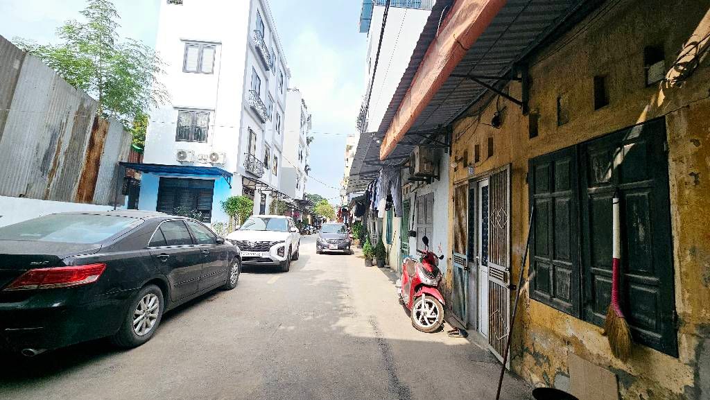 Bán nhà Nguyễn Khoái - diện tích 46m2 1 tầng - Lô góc, ô tô tránh - giá 7,38 tỷ