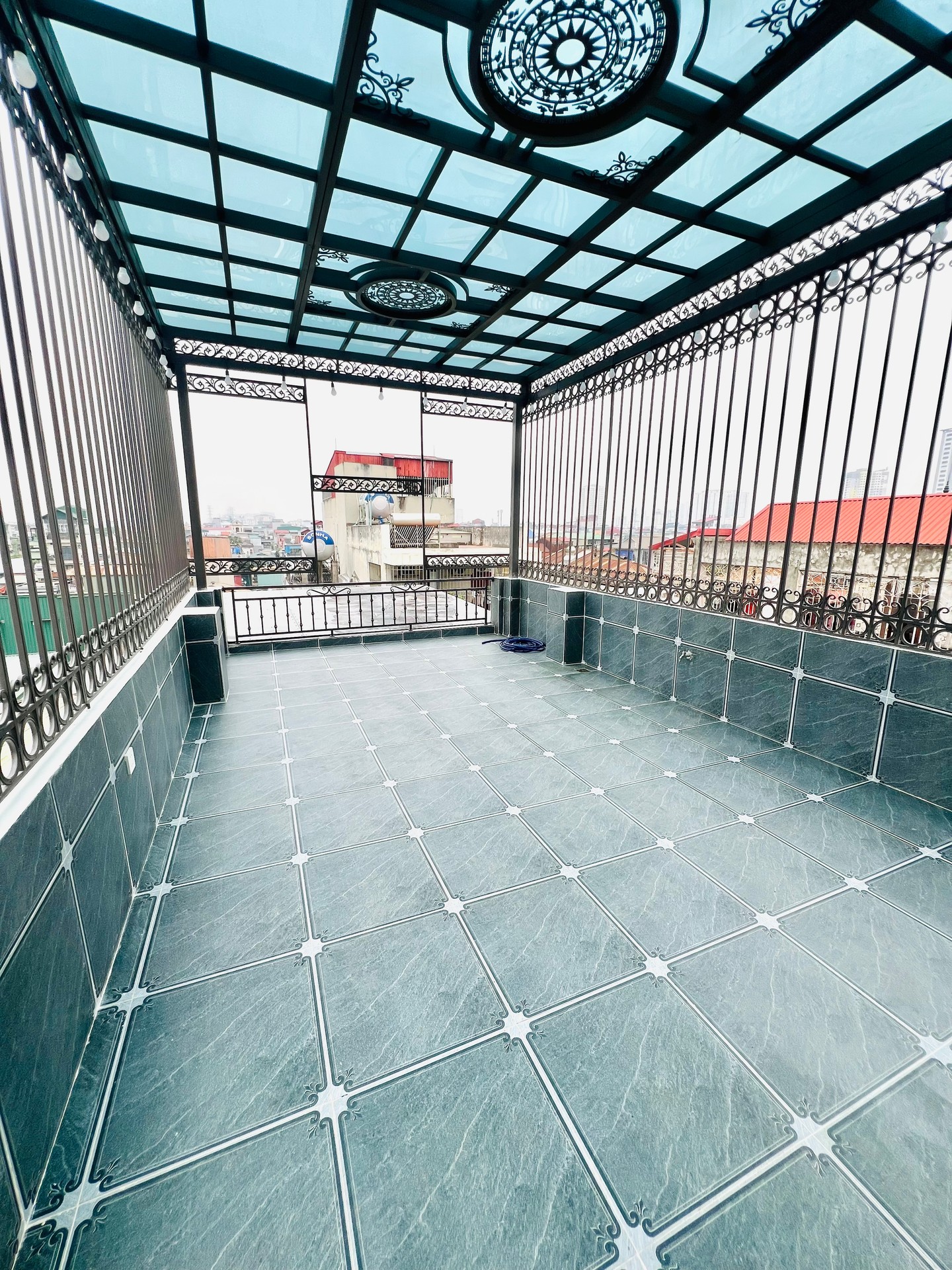 Bán nhà Tân Mai - diện tích 50m2 6 tầng - Đẹp nhất phố Tân Mai - giá 22,5 tỷ