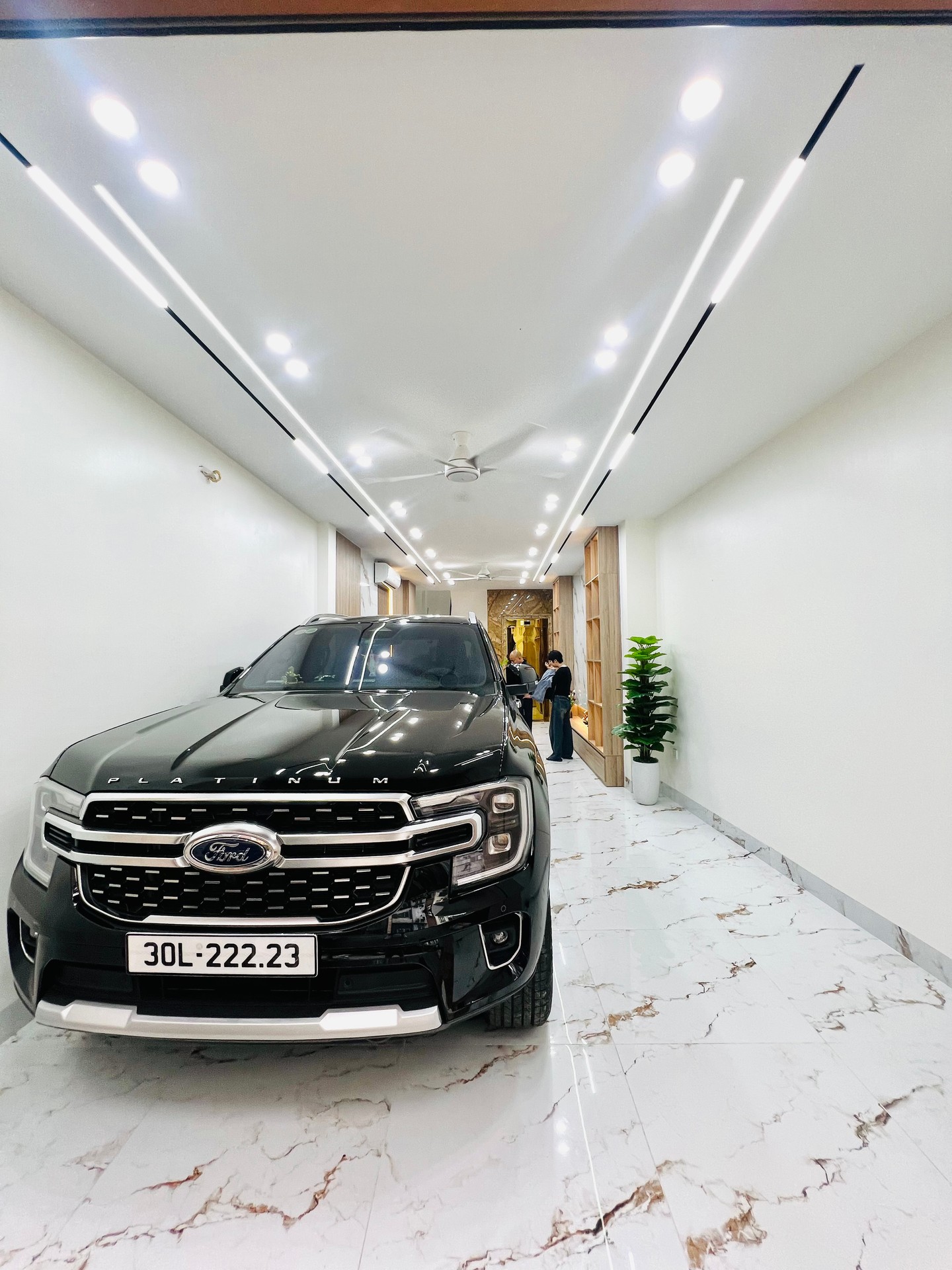Bán nhà Tân Mai - diện tích 50m2 6 tầng - Đẹp nhất phố Tân Mai - giá 22,5 tỷ