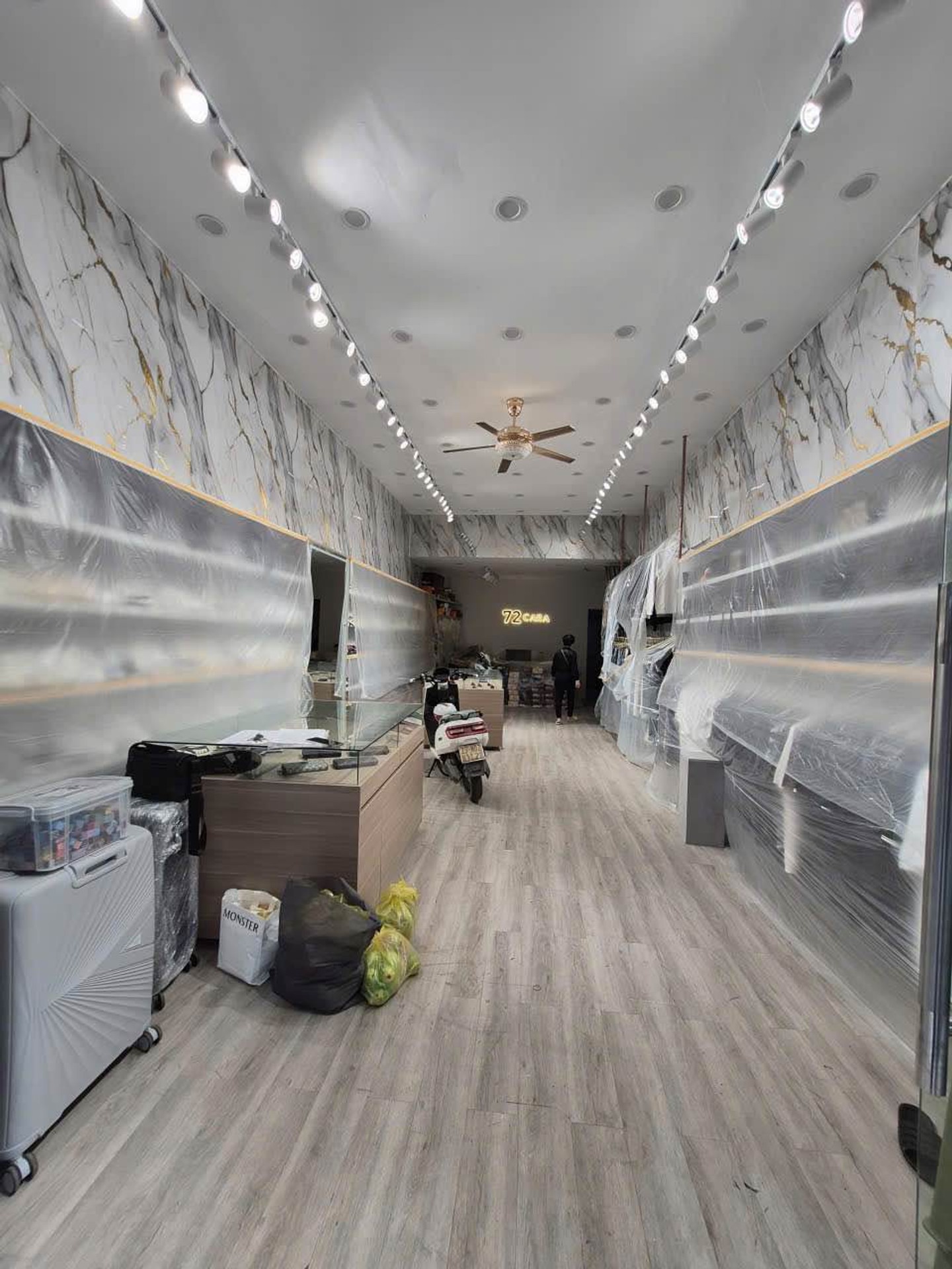 Bán nhà Khâm Thiên - diện tích 125m2 5 tầng - ô tô đỗ cửa - giá 73 tỷ