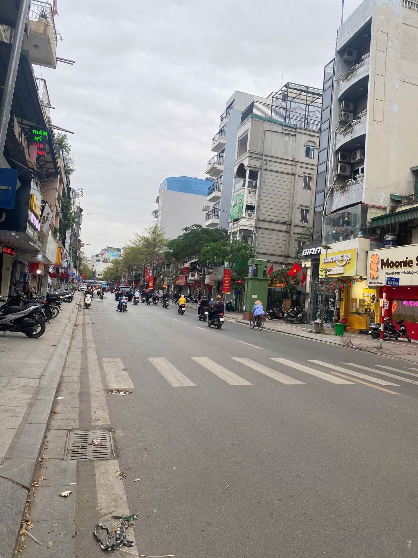 Bán nhà Khâm Thiên - diện tích 125m2 5 tầng - ô tô đỗ cửa - giá 73 tỷ