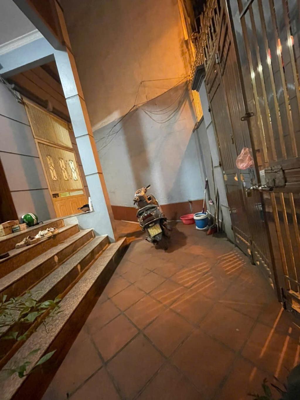 Bán nhà Vũ Trọng Phụng - diện tích 249m2 4 tầng - Nhà đẹp hiếm có - giá 71,9 tỷ