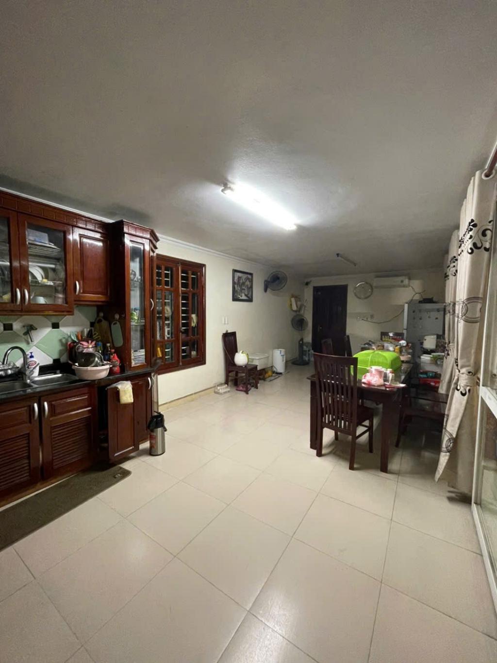 Bán nhà Vũ Trọng Phụng - diện tích 249m2 4 tầng - Nhà đẹp hiếm có - giá 71,9 tỷ