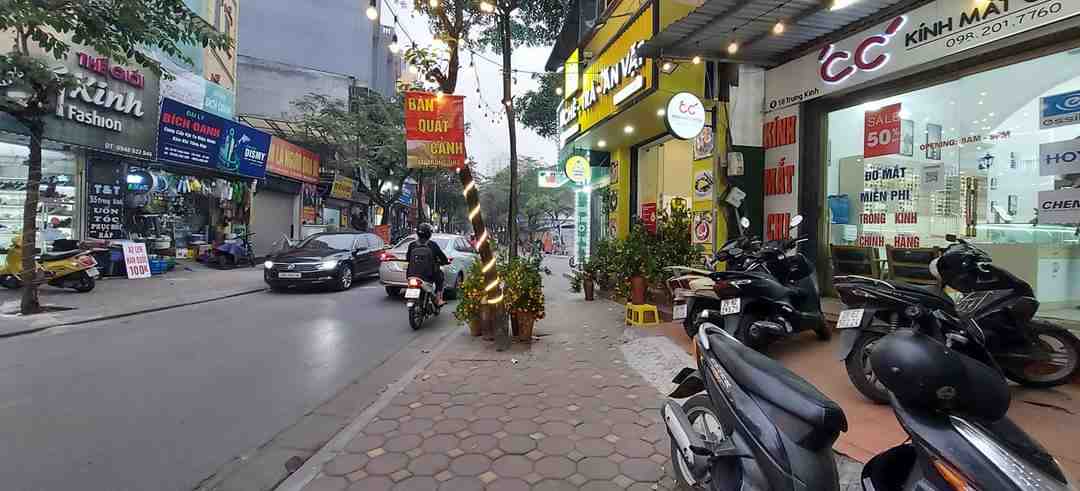 Bán nhà Trung Kính - diện tích 100m2 4 tầng - mặt phố kinh doanh đa loại hình - giá 43 tỷ
