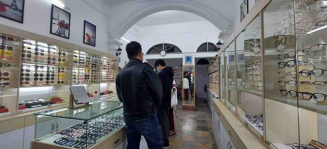 Bán nhà Trung Kính - diện tích 100m2 4 tầng - mặt phố kinh doanh đa loại hình - giá 43 tỷ