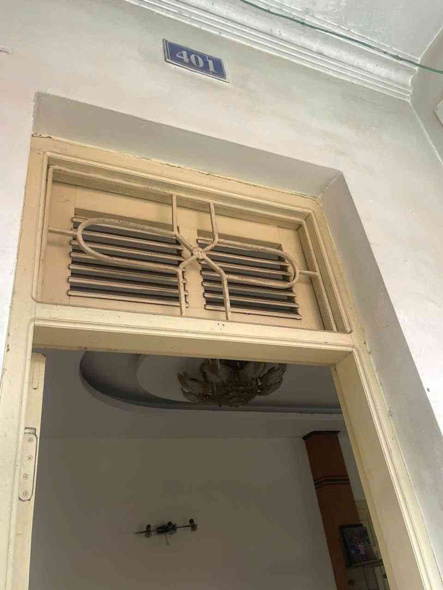 Bán nhà Tam Trinh - diện tích 42m2 4 tầng - ô tô tránh - giá 5,9 tỷ