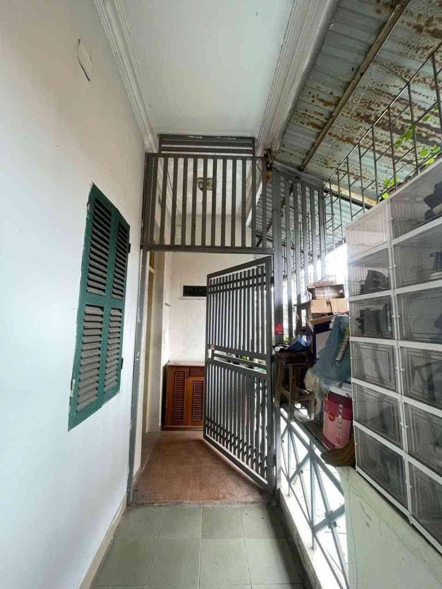 Bán nhà Tam Trinh - diện tích 42m2 4 tầng - ô tô tránh - giá 5,9 tỷ