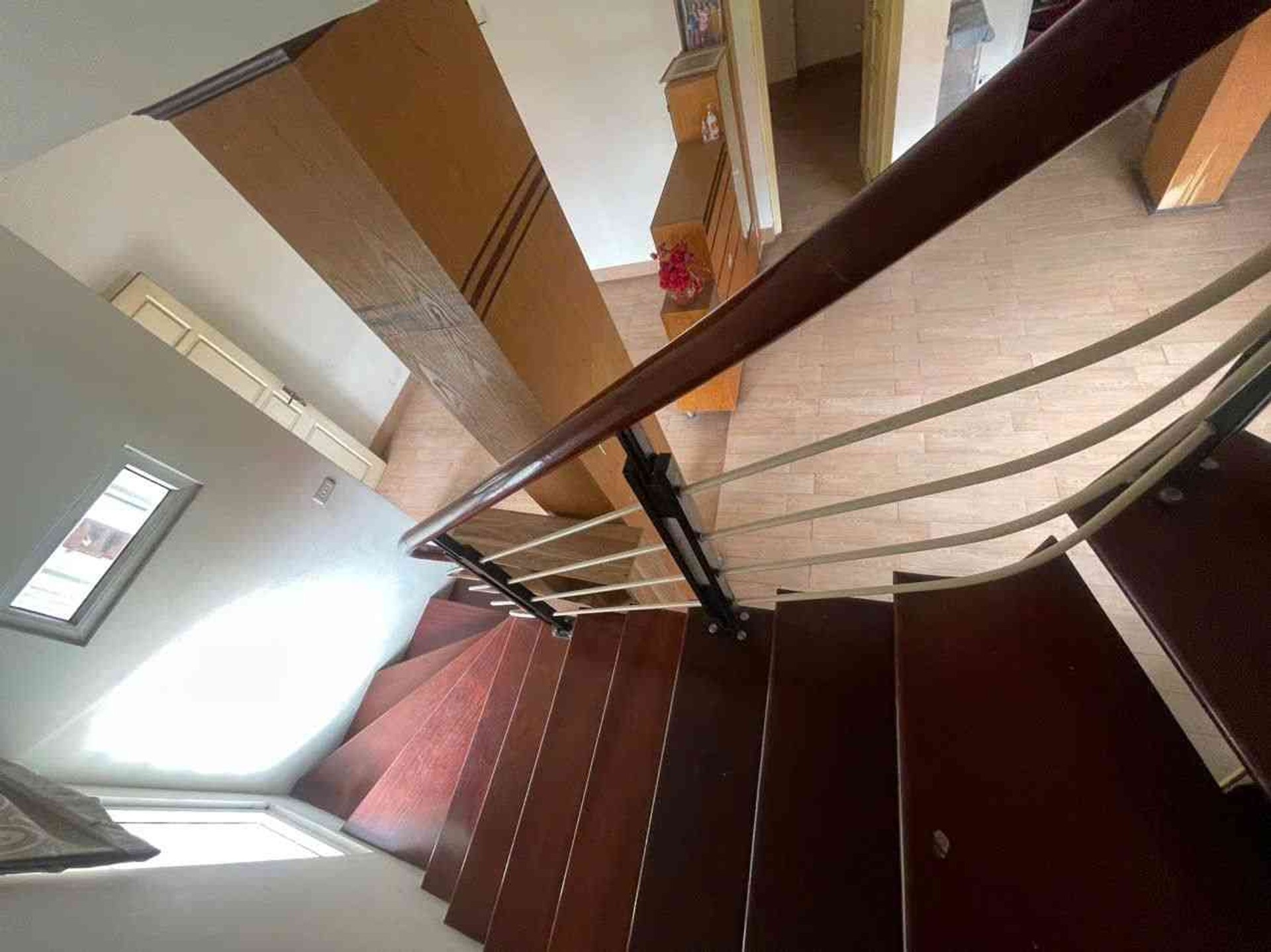 Bán nhà Tam Trinh - diện tích 42m2 4 tầng - ô tô tránh - giá 5,9 tỷ