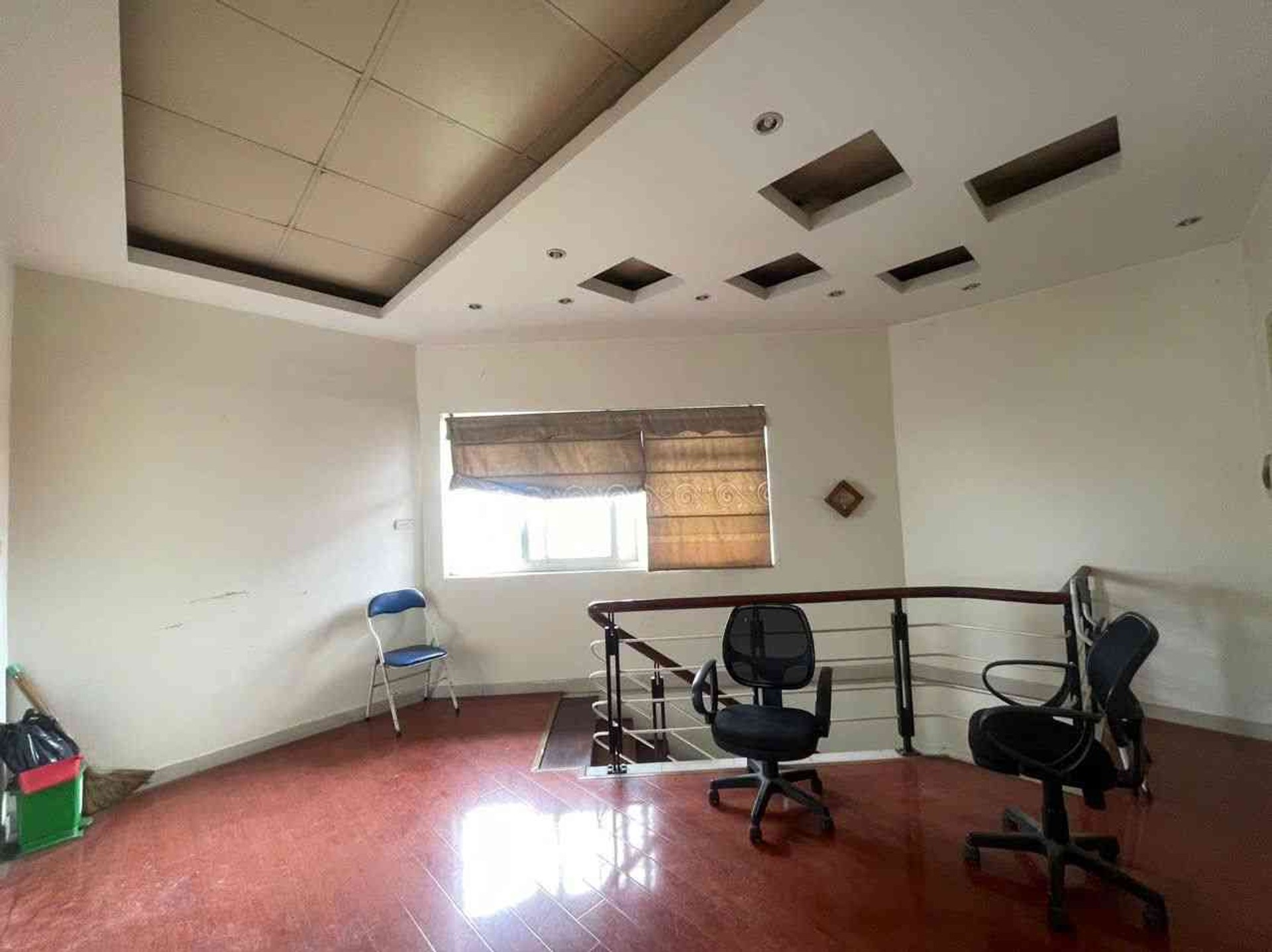 Bán nhà Tam Trinh - diện tích 42m2 4 tầng - ô tô tránh - giá 5,9 tỷ