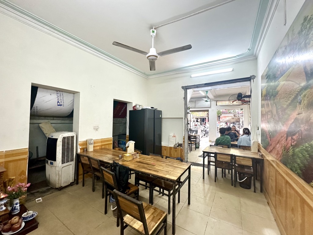 Bán nhà Dương Văn Bé - diện tích 69m2 4 tầng - Mặt phố lô góc - giá 34,5 tỷ