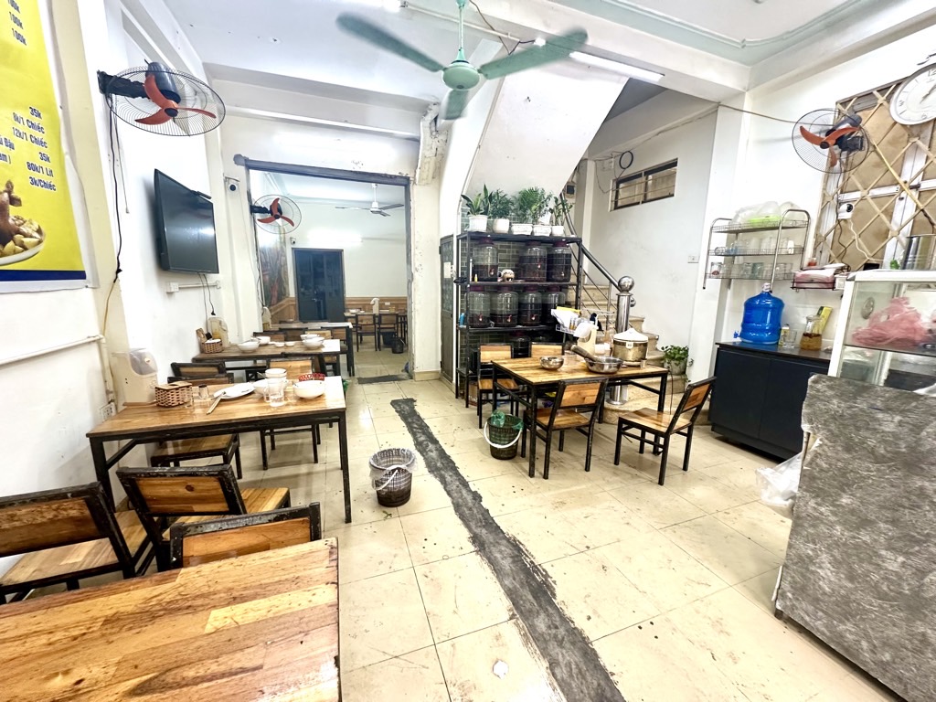 Bán nhà Dương Văn Bé - diện tích 69m2 4 tầng - Mặt phố lô góc - giá 34,5 tỷ