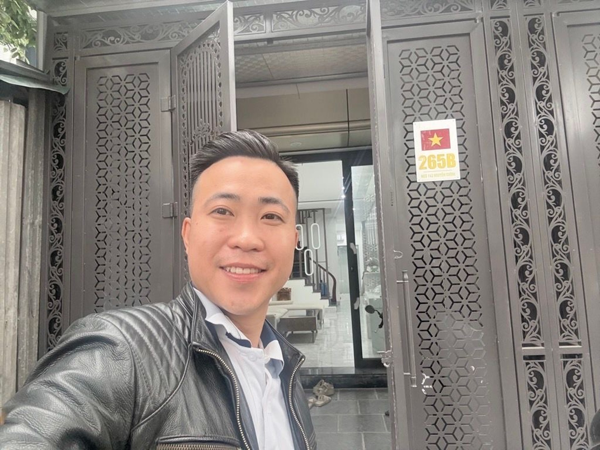 Bán nhà Nguyễn Chính - diện tích 53m2 5 tầng - Ô TÔ TẢI ĐỖ TRÁNH - giá 17,8 tỷ
