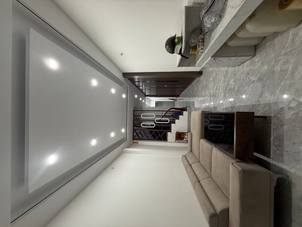 Bán nhà Nguyễn Chính - diện tích 53m2 5 tầng - Ô TÔ TẢI ĐỖ TRÁNH - giá 17,8 tỷ