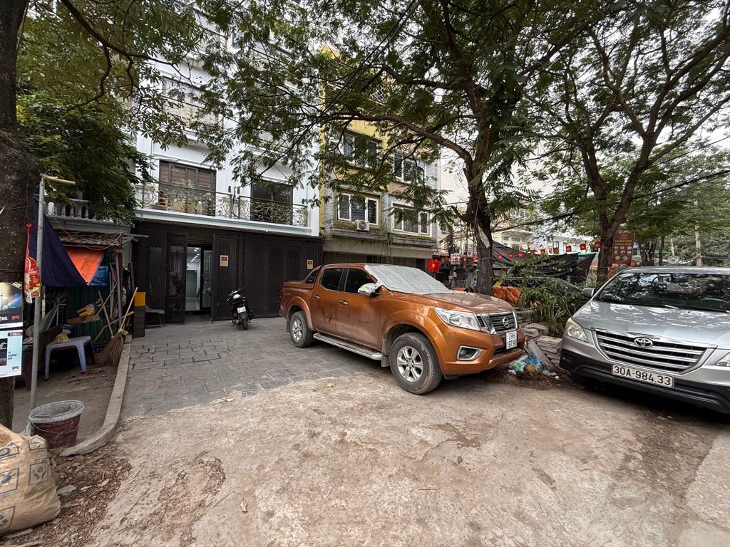 Bán nhà Nguyễn Chính - diện tích 53m2 5 tầng - Ô TÔ TẢI ĐỖ TRÁNH - giá 17,8 tỷ