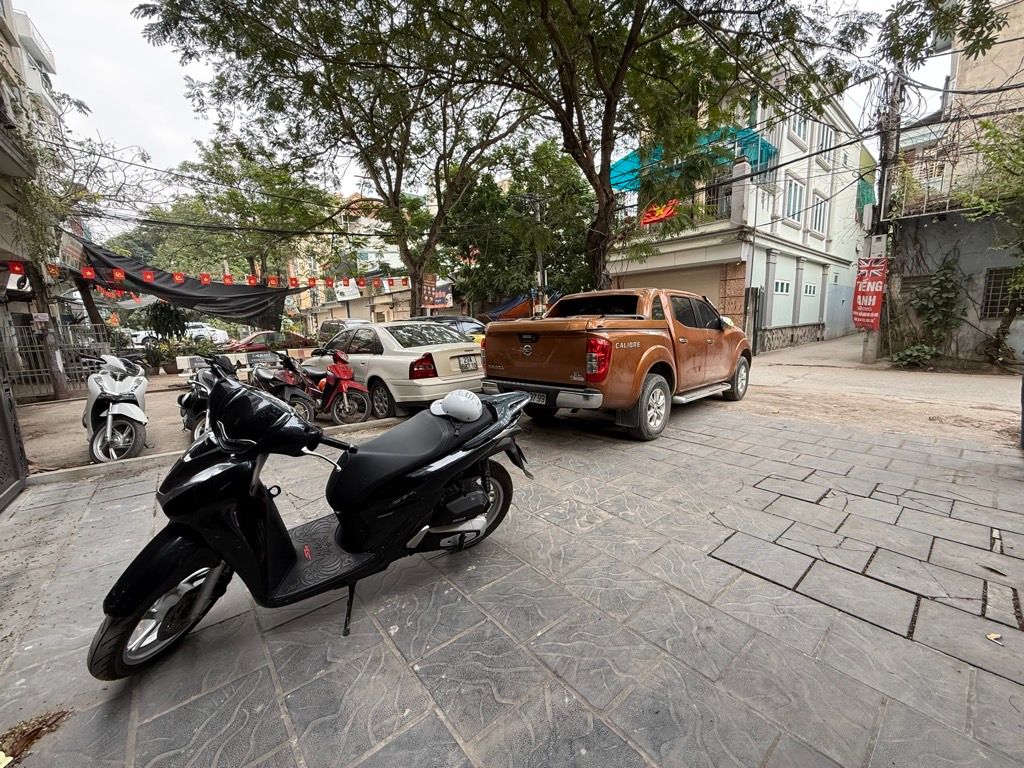 Bán nhà Nguyễn Chính - diện tích 53m2 5 tầng - Ô TÔ TẢI ĐỖ TRÁNH - giá 17,8 tỷ