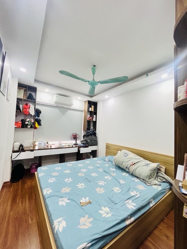 Bán nhà Kim Giang - diện tích 51m2 5 tầng - Ô tô đỗ cửa - giá 12,9 tỷ