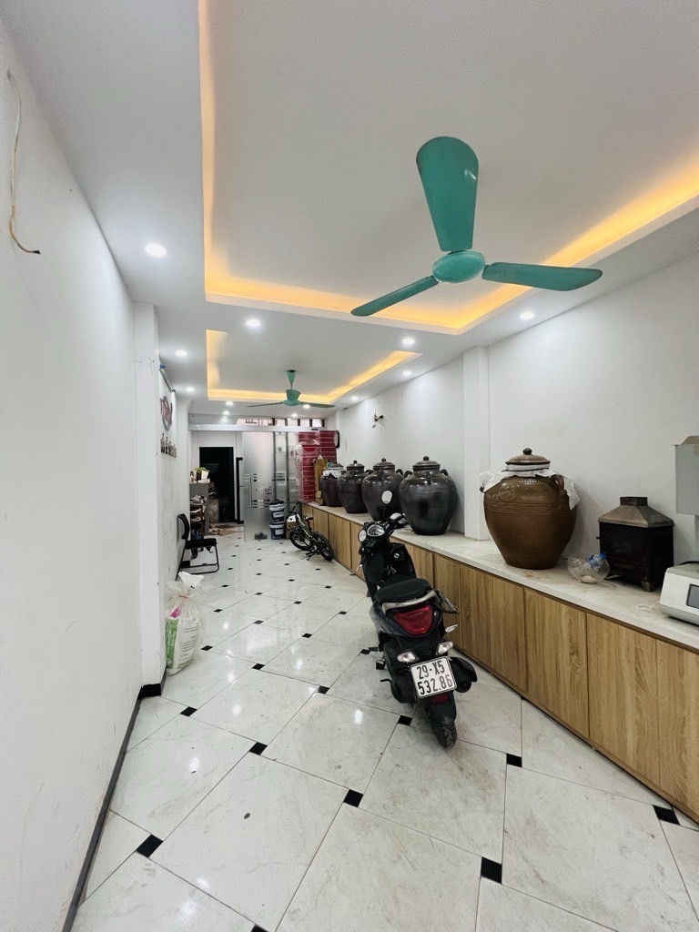 Bán nhà Kim Giang - diện tích 51m2 5 tầng - Ô tô đỗ cửa - giá 12,9 tỷ