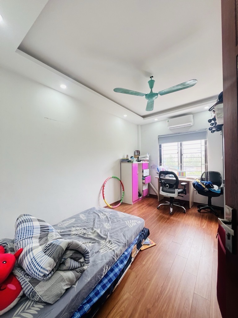 Bán nhà Kim Giang - diện tích 51m2 5 tầng - Ô tô đỗ cửa - giá 12,9 tỷ