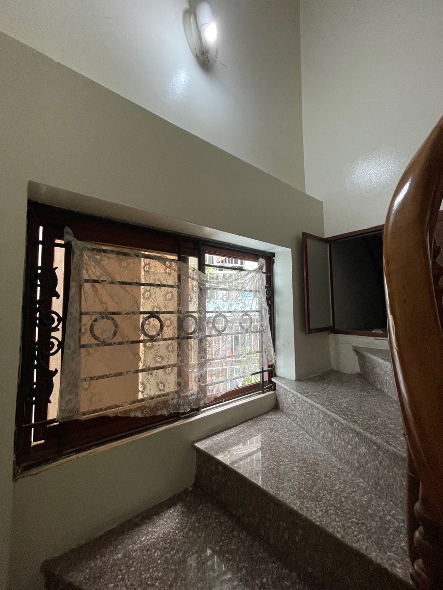 Bán nhà Vân Hồ - diện tích 30m2 4 tầng - Lô góc, ô tô đỗ - giá 9,4 tỷ