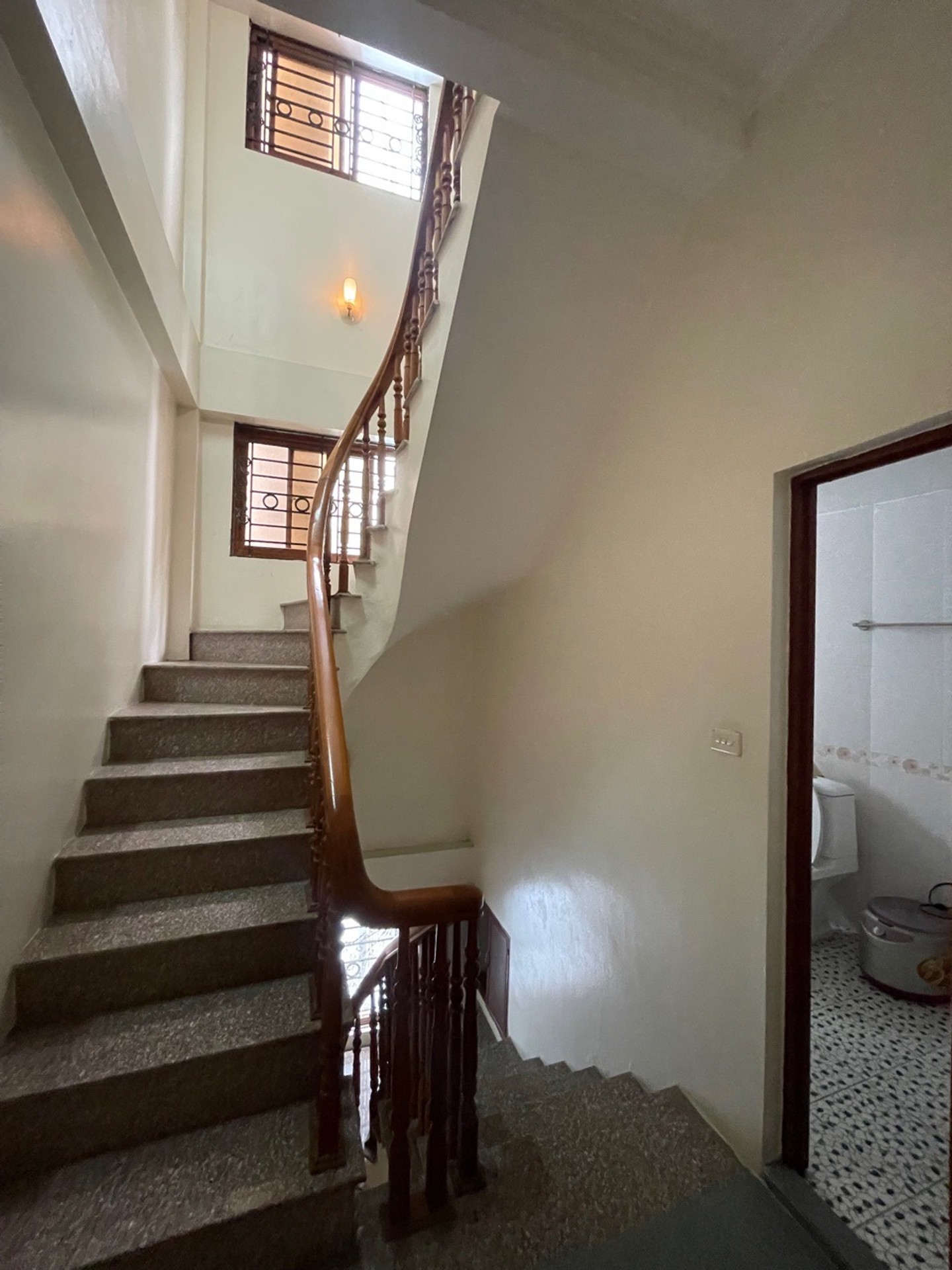 Bán nhà Vân Hồ - diện tích 30m2 4 tầng - Lô góc, ô tô đỗ - giá 9,4 tỷ