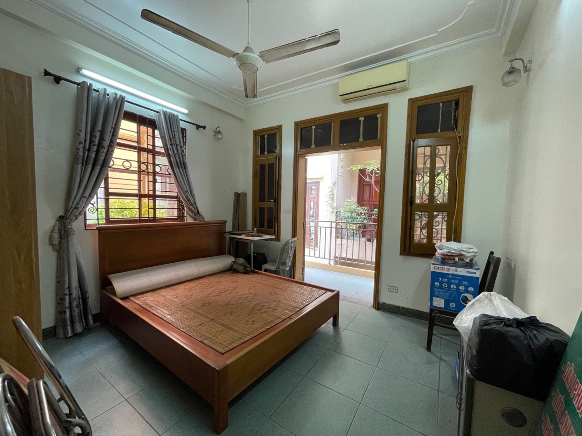 Bán nhà Vân Hồ - diện tích 30m2 4 tầng - Lô góc, ô tô đỗ - giá 9,4 tỷ