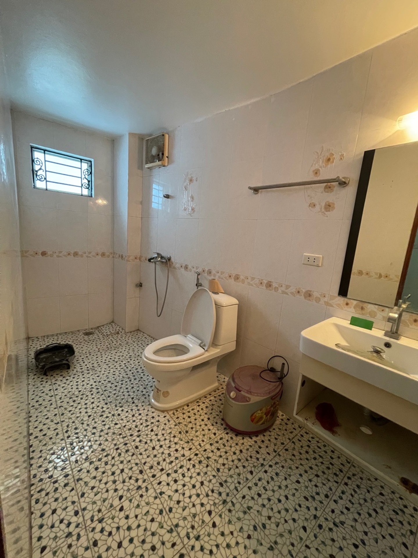Bán nhà Vân Hồ - diện tích 30m2 4 tầng - Lô góc, ô tô đỗ - giá 9,4 tỷ