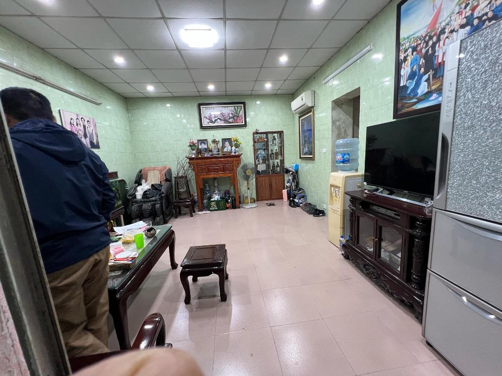 Bán nhà Lương Yên - diện tích 47m2 4 tầng - Nhà dân xây, ngõ chung chỉ có nhà bán đi hơn 6m - giá 10,5 tỷ