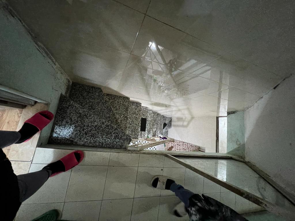Bán nhà Lương Yên - diện tích 47m2 4 tầng - Nhà dân xây, ngõ chung chỉ có nhà bán đi hơn 6m - giá 10,5 tỷ