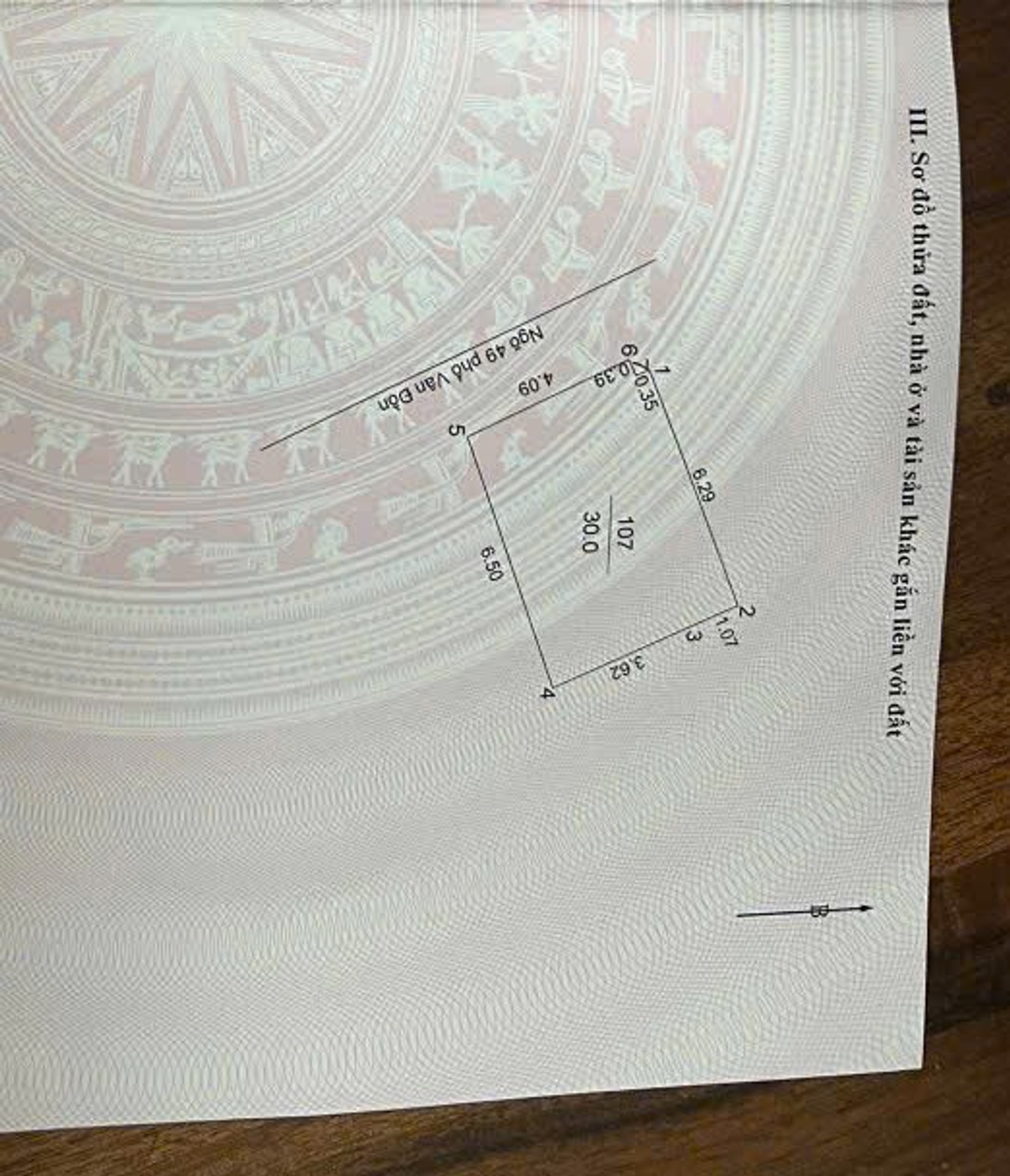 Bán nhà Vân Đồn - diện tích 30m2 1 tầng - Ô TÔ 10M - giá 7,6 tỷ