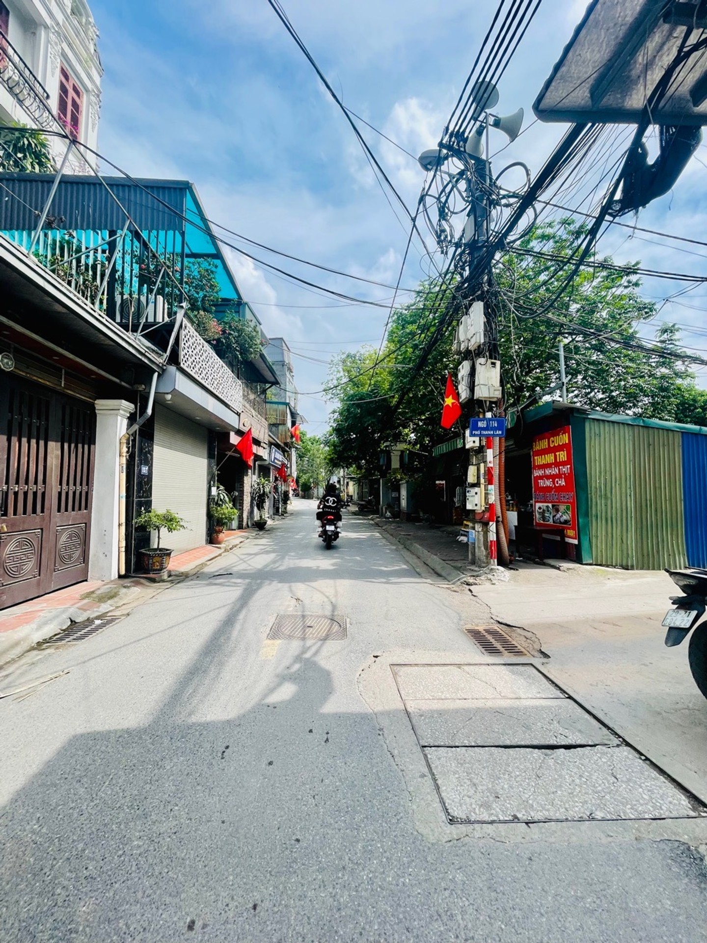 Bán nhà Thanh Lân - diện tích 100m2 1 tầng - Lô góc hiếm - giá 35 tỷ