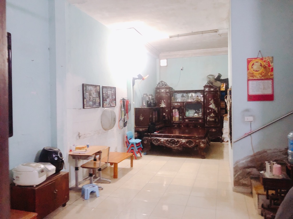 Bán nhà Hoàng Mai - diện tích 146m2 3 tầng - mặt phố, kinh doanh sầm uất - giá 32 tỷ