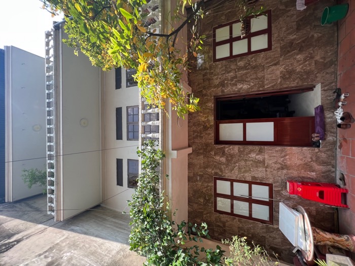 Bán nhà Hồng Hà - diện tích 235m2 1 tầng - Mặt phố, nở hậu, xây khách sạn - giá 48 tỷ