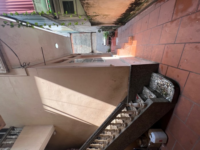 Bán nhà Hồng Hà - diện tích 235m2 1 tầng - Mặt phố, nở hậu, xây khách sạn - giá 48 tỷ