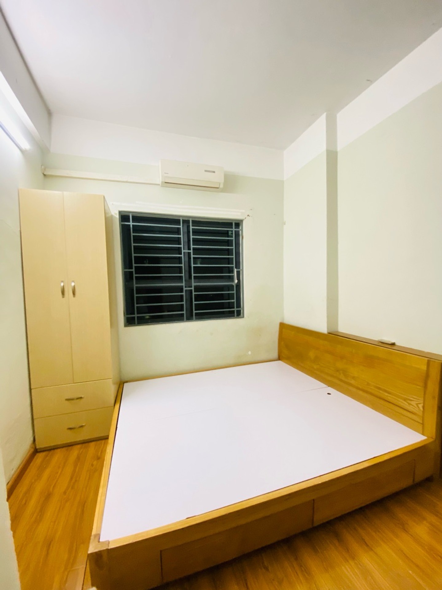 Bán nhà CT12C Chung cư Kim Văn Kim Lũ - diện tích 45m2 6 tầng - Căn hộ thoáng mát - giá 3,1 tỷ