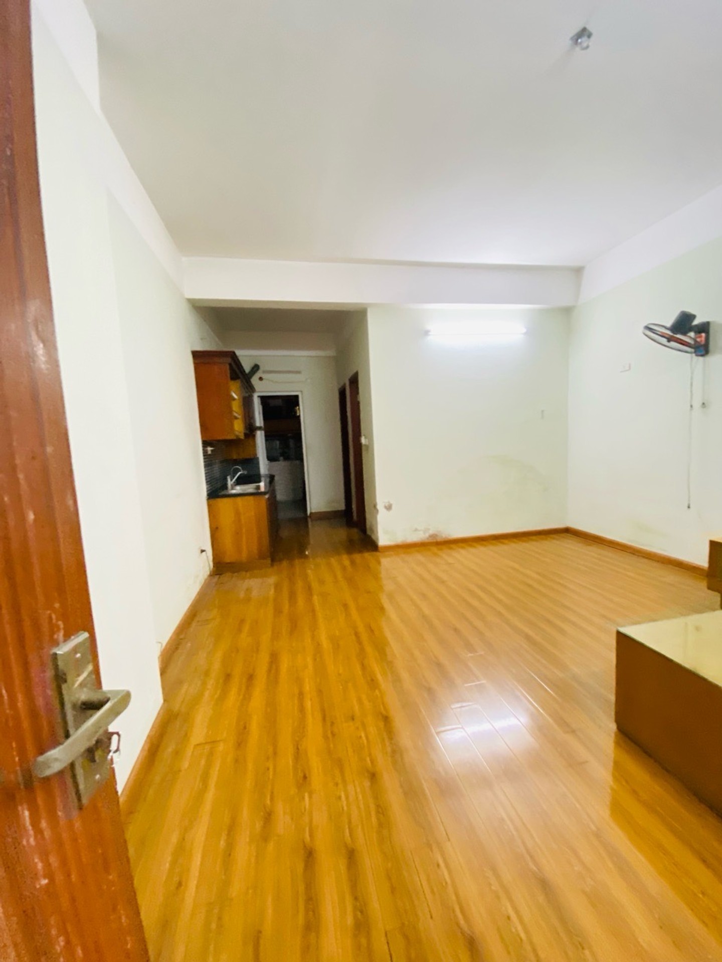 Bán nhà CT12C Chung cư Kim Văn Kim Lũ - diện tích 45m2 6 tầng - Căn hộ thoáng mát - giá 3,1 tỷ