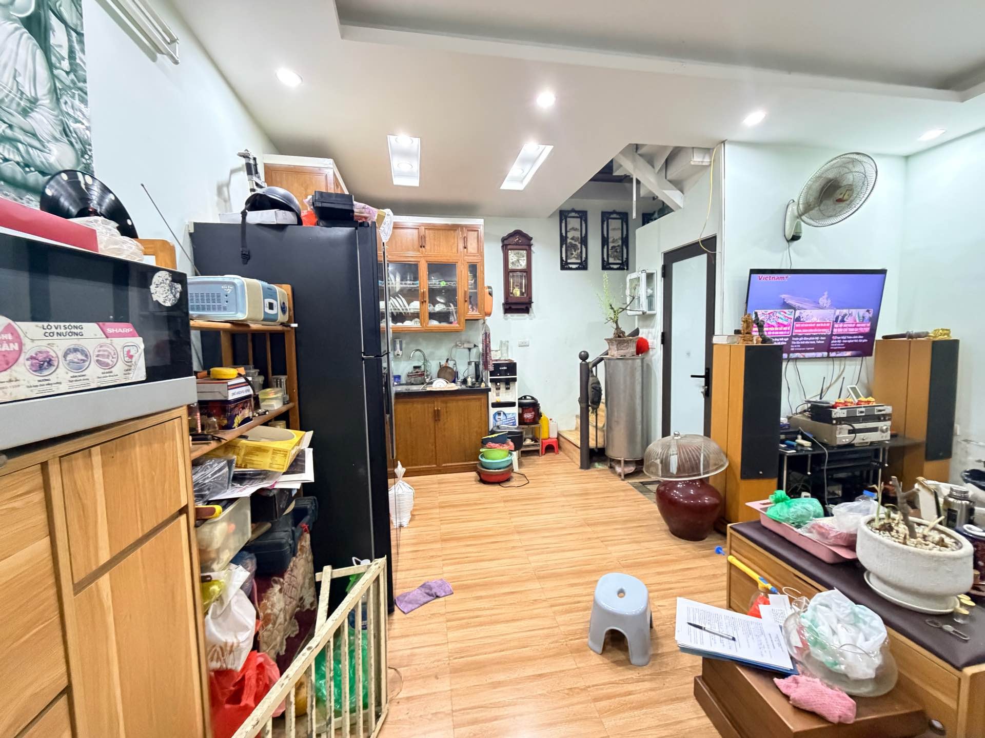 Bán nhà Trương Định - diện tích 23m2 2 tầng - Full nội thất - giá 1,8 tỷ