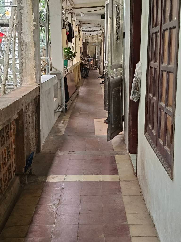 Bán nhà Minh Khai - diện tích 90m2 2 tầng - Ô tô đỗ cửa - giá 7 tỷ