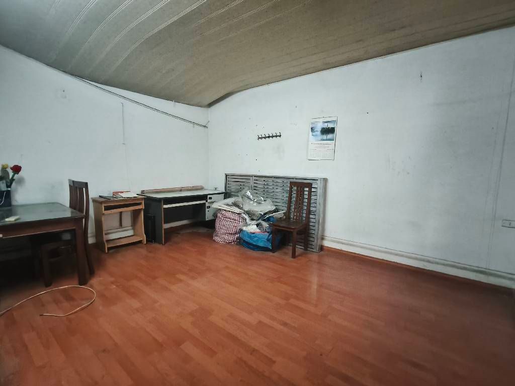 Bán nhà Minh Khai - diện tích 90m2 2 tầng - Ô tô đỗ cửa - giá 7 tỷ