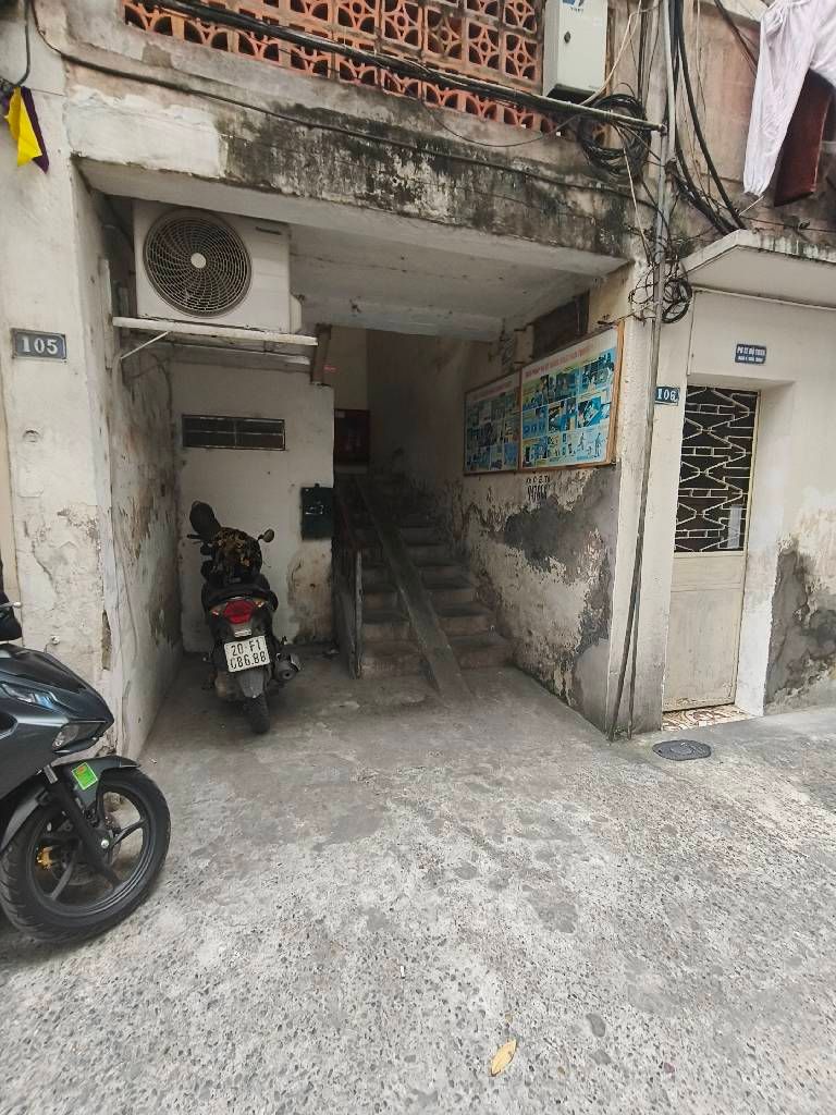 Bán nhà Minh Khai - diện tích 90m2 2 tầng - Ô tô đỗ cửa - giá 7 tỷ